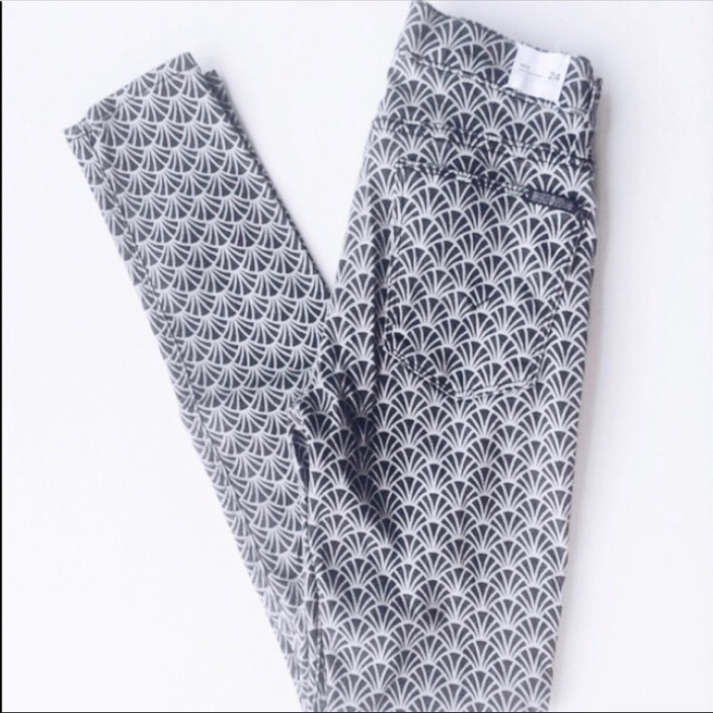 ✨HUDSON NWOT Diamond Pants - Picture 2 of 4